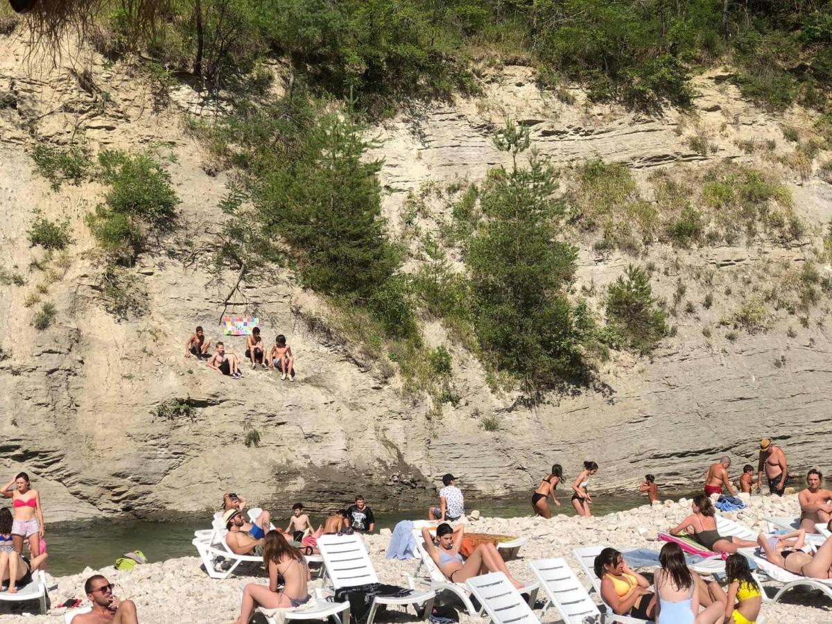 Flora Racha Villa Ambrolauri Kültér fotó